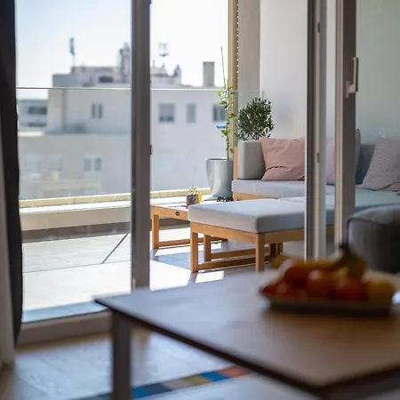 Apartment Luxury Seaside With A Private Garage